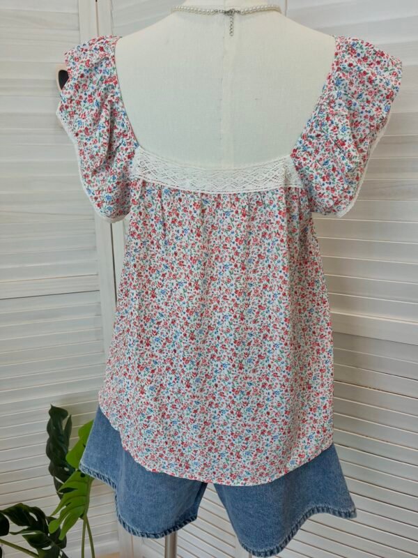 LACE TRIM RUFFLE SLEEVE BLOUSE 小碎花蕾丝边边小飞袖小上衣