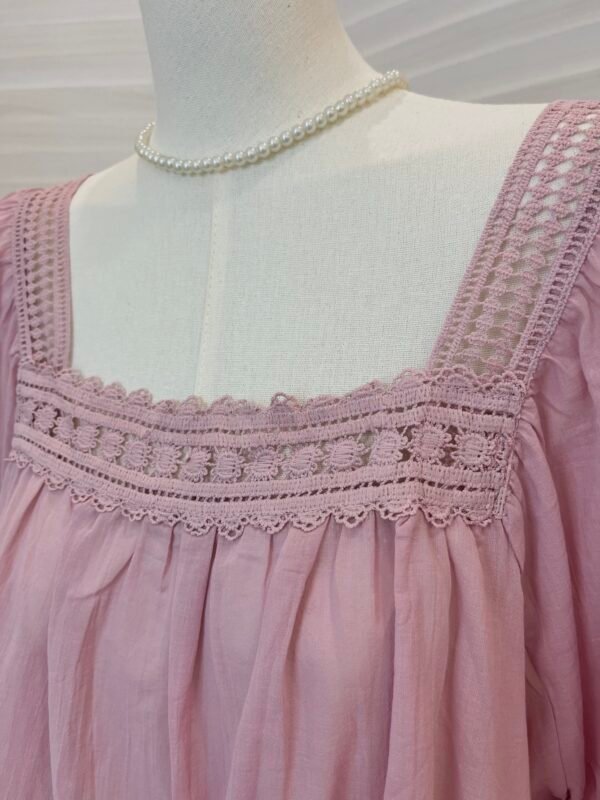 SUMMER LACE TRIM BLOUSE 方领钩花上衣