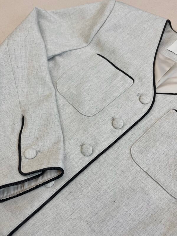ROUND BUTTON BLAZER [GREY] 亚麻灰休闲西装外套