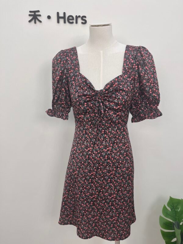 ROSIE TIE KNOT DRESS 玫瑰低胸连衣裙