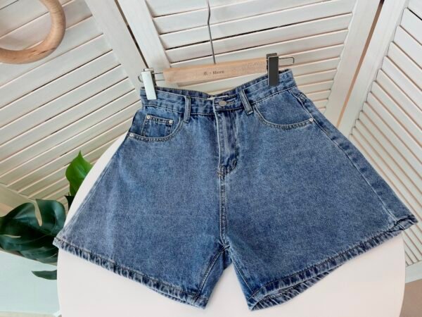 DENIM SHORTS 高腰 A 版牛仔短裤