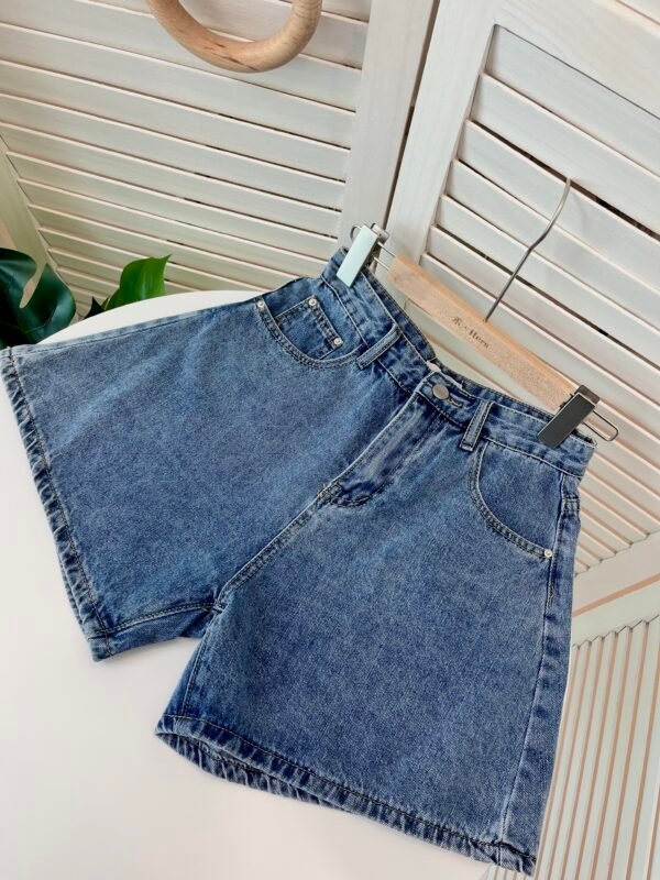 DENIM SHORTS 高腰 A 版牛仔短裤
