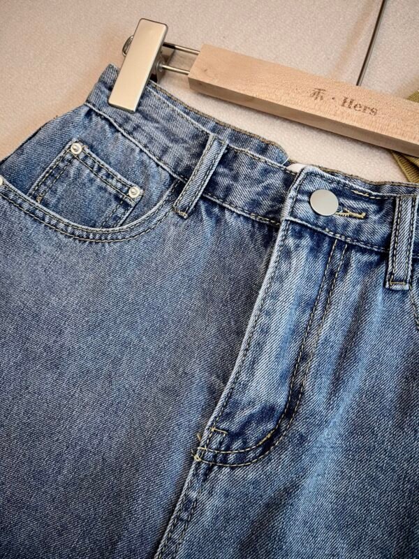 DENIM SHORTS 高腰 A 版牛仔短裤
