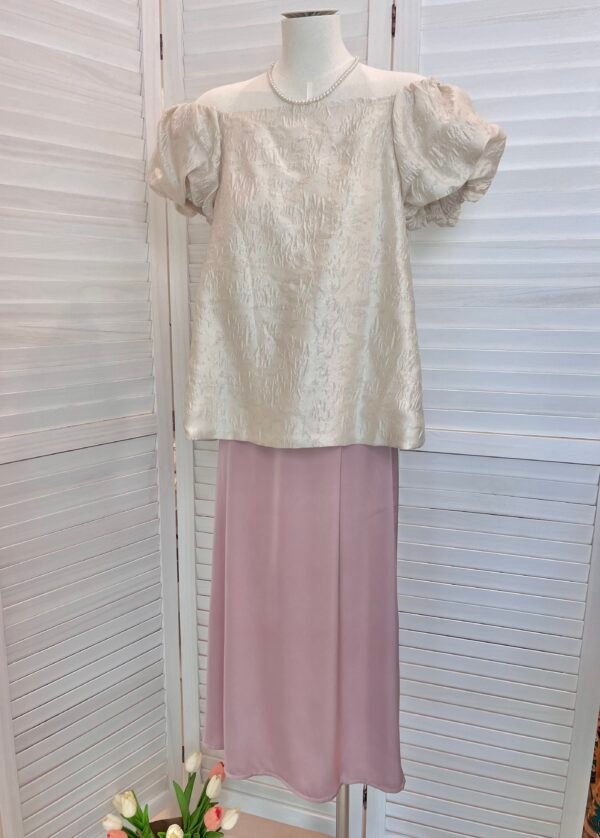 LUXE ILLUSION OFF SHOULDER BLOUSE 小众设计提花短袖上衣