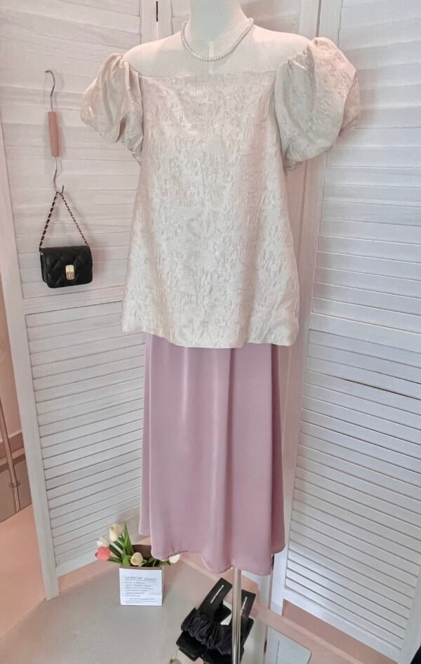 LUXE ILLUSION OFF SHOULDER BLOUSE 小众设计提花短袖上衣