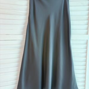 BLACK ELEGANT SATIN MIDI SKIRT 黑色仿醋酸缎面半身裙