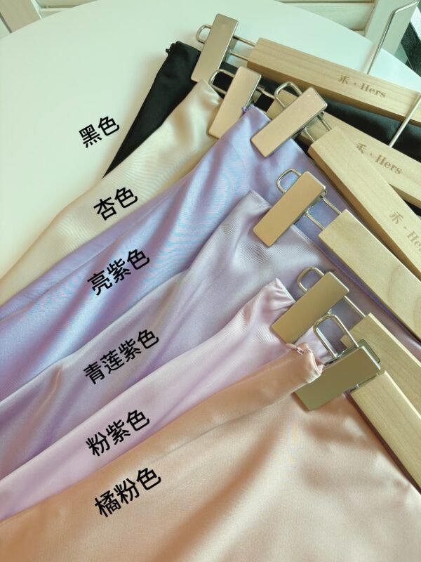 BEIGE ELEGANT SATIN MIDI SKIRT 杏色仿醋酸缎面半身裙